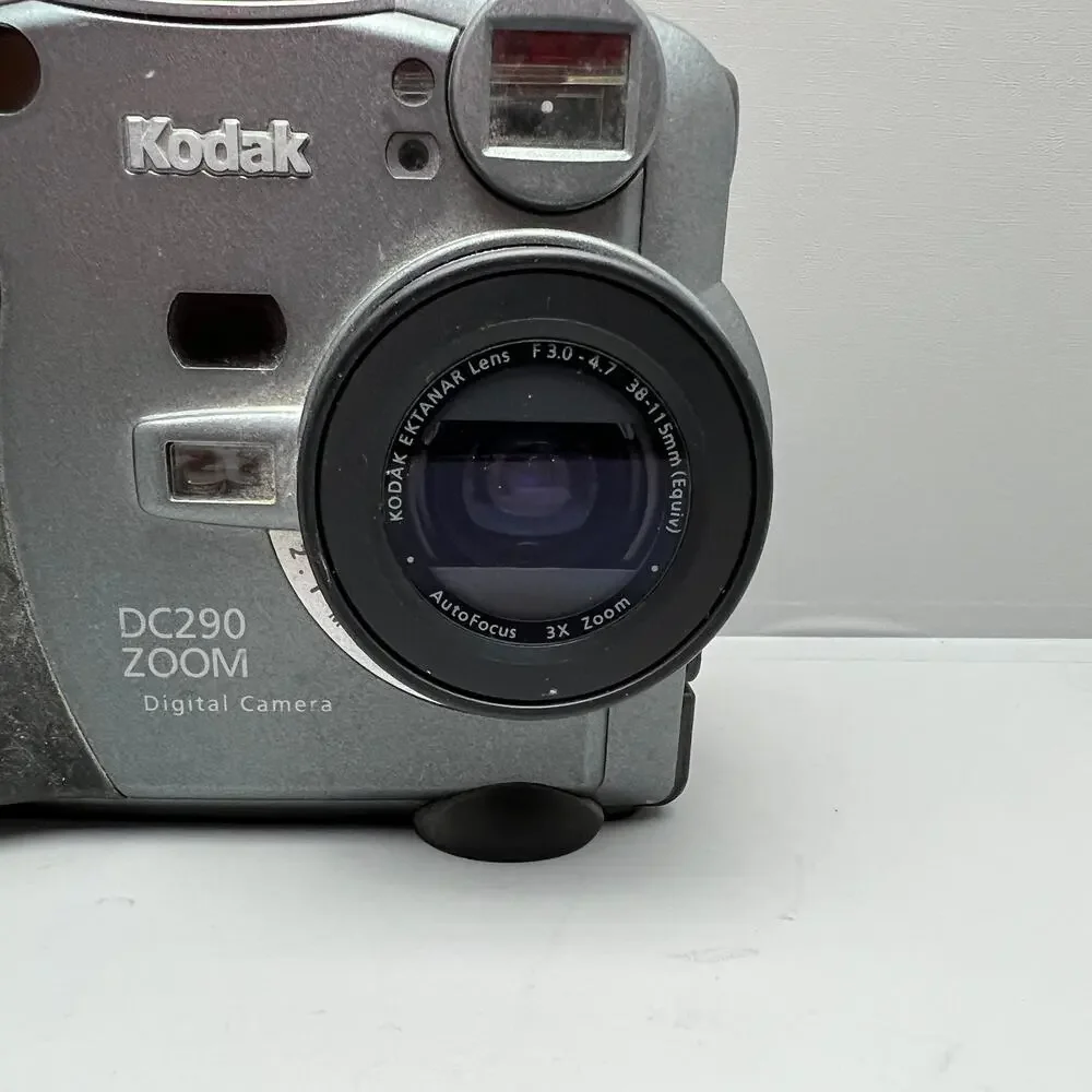 Kodak DC290 Zoom Digital Camera